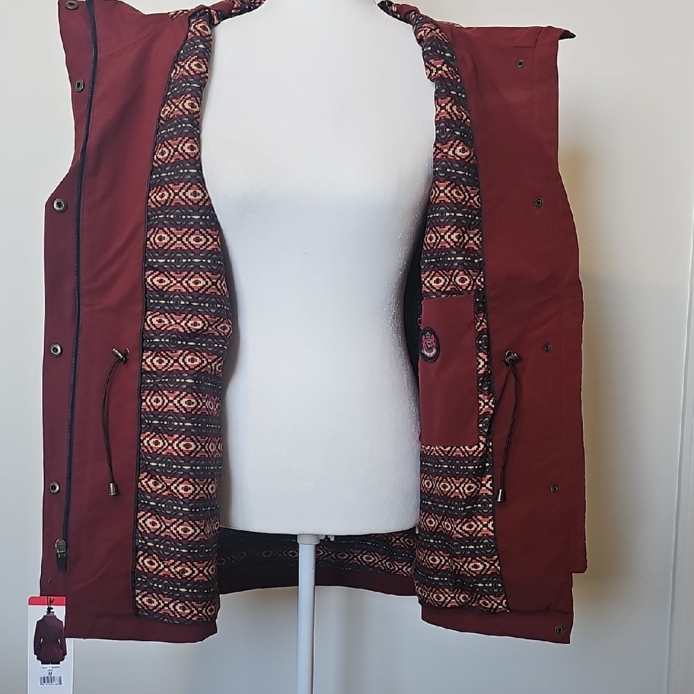 Pendleton Women's Deep Red Rain Jacket - Picture 3 of 9